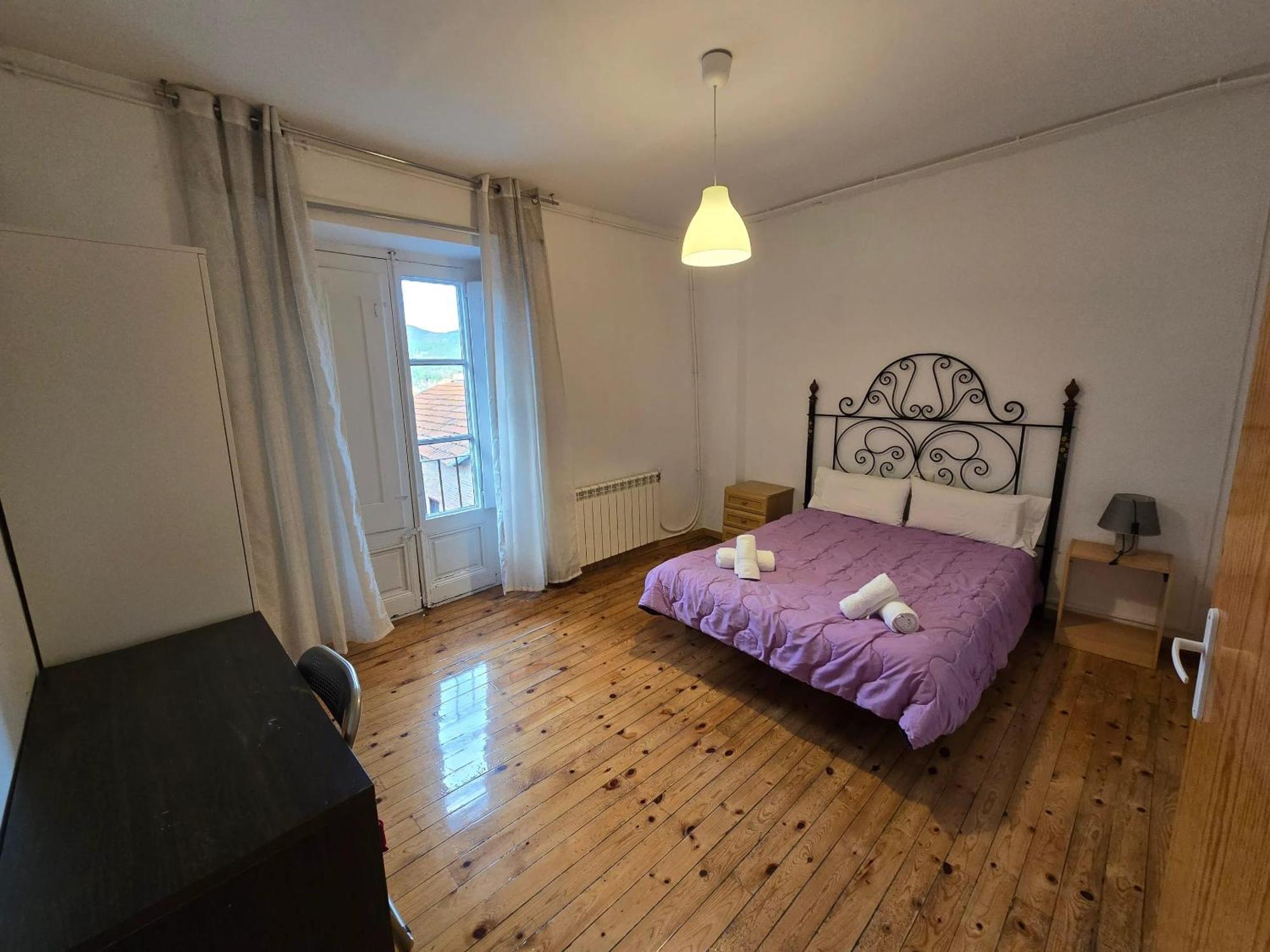 Spacious In Mountain View 150 Sqm *